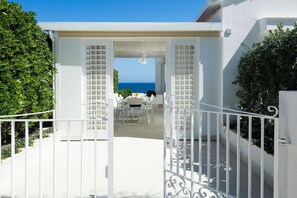 Autumn, Balcony / Terrace / Patio, Building Exterior, Outdoor, Scenic View, Spring, Summer