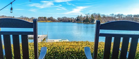 Paw Paw Vacation Rental | 3BR | 2.5BA | 1,650 Sq Ft | Stairs to Enter