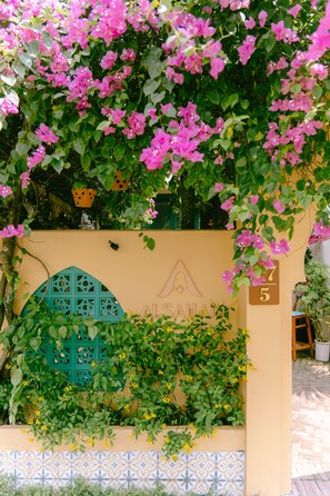 Fachada da propriedade