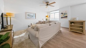 #StayInMyDistrict #EntireHome #BookDirect