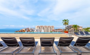 Condo - Image 1