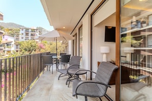 Condo - Image 5