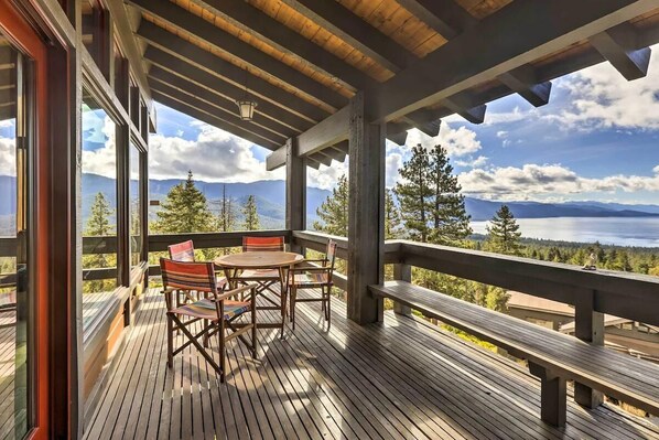 Incline Village Vacation Rental | 2,542 Sq Ft | 3BR | 3BA | Step-Free Entry