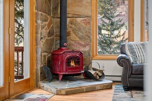 Cozy Wood-Burning Fireplace in the Living Room