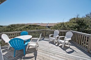 Deck off Living