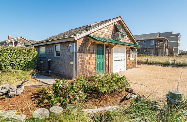 Love Shack Semi-Oceanfront