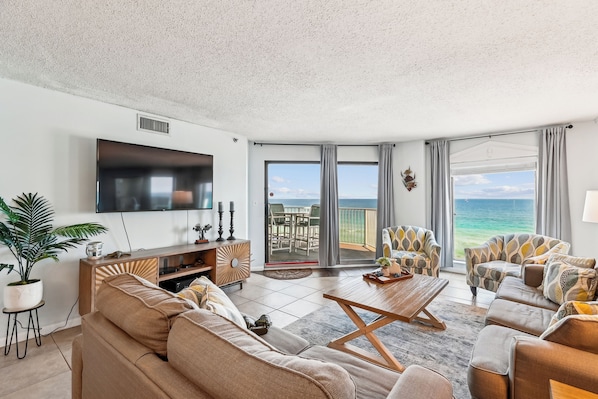 interiors-living room-dsc5405