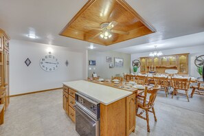 Kitchen | Keurig Coffee Maker & K-Cups