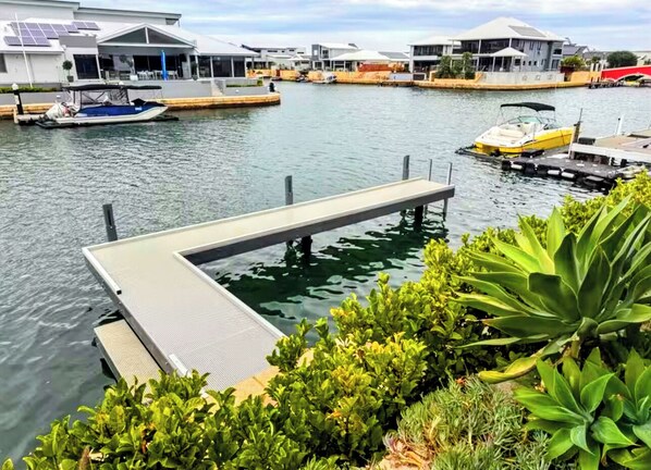 Private jetty