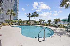 Oceanfront Pool