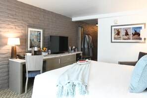 Come and stay in our charming room with Balcony!