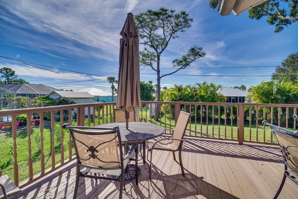 Sebastian Vacation Rental | 3BR | 3BA | 1,800 Sq Ft | 1 Step to Enter