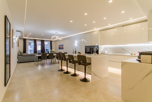 Kitchen and dining area