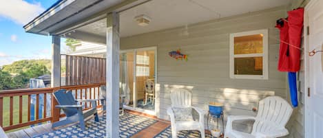 Emerald Isle Vacation Rental | 3BR | 2.5BA | 1,120 Sq Ft | Step-Free Entry