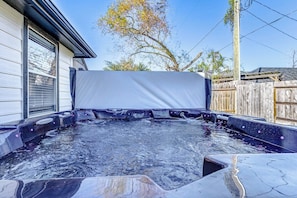 Bain à remous extérieur