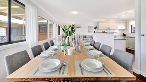 Family Friendly Dining | 350m to Parkes Crescent Park