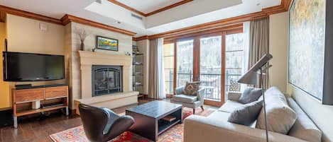 Living Room Summer