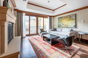 Living Room Summer