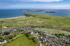 Sea Views, Log Burner, Dog Friendly