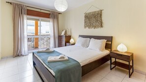 Bedroom with a comfortable mattress, clean linen and balcony access! #balcony