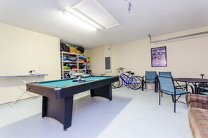 Spielezimmer