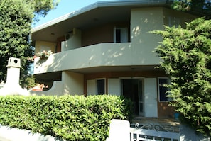 Exterior detail