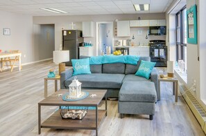 Living Room | Smart TV