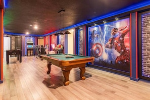 Spielezimmer