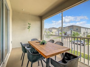 Outdoor dining