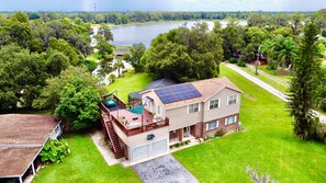 "We loved staying at this property, the host were really friendly and the house was beautiful. We would love to come back soon!"-Anyely, June 2022