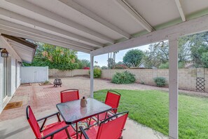 Covered Patio | Self Check-In | 3 Mi to Stonecreek Golf Club