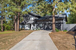 Beautiful exterior and convenient driveway parking space.