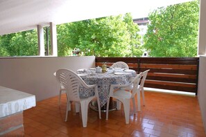 Terrasse / Balkon