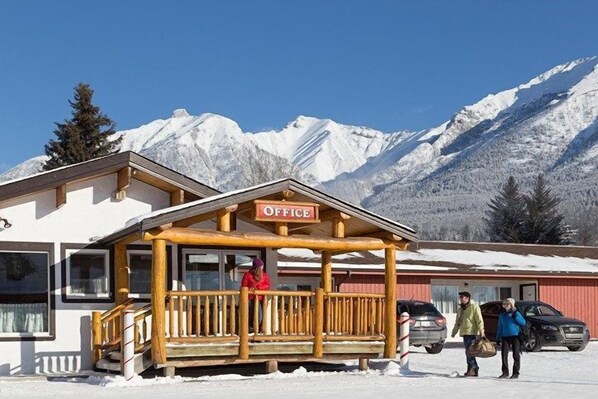 Welcome to your mountain getaway!
