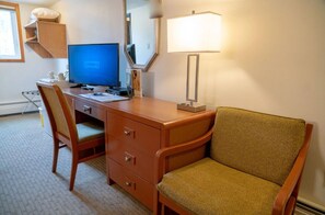 You will love to catch a show on the flat-screen TV after a day outside.