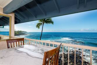 Kona Reef A-34 Absolute Oceanfront, Top Floor, Private