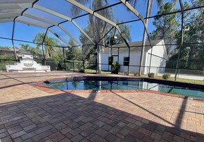 Patio with pool and large spacious areas. Outdoor furniture also.