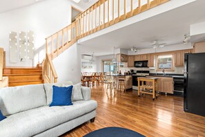 Gorgeous vaulted ceilings in the living room