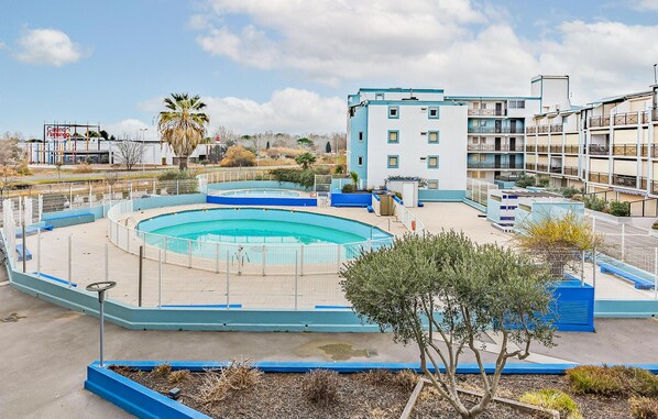 pool