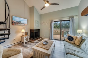 Relax and enjoy the AC, Free Wi-Fi and Flat Screen TV!