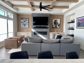 Comfortable and Stylish Living Room