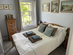 Bedroom 2 - double bed