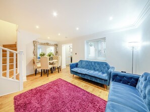 Living room/dining room | Violet Cottage - Ridley House, Yarm