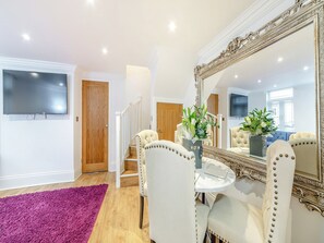 Living room/dining room | Violet Cottage - Ridley House, Yarm