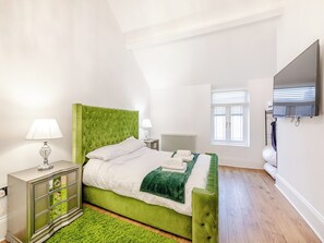 Double bedroom | Violet Cottage - Ridley House, Yarm