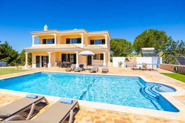 Beautiful villa with private pool and terrace