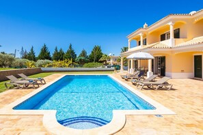 Beautiful villa with private pool and terrace