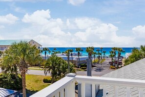 BIG GULF VIEWS from the 3rd Floor Patio!
