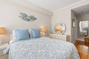 235SunriseAve#2221_23