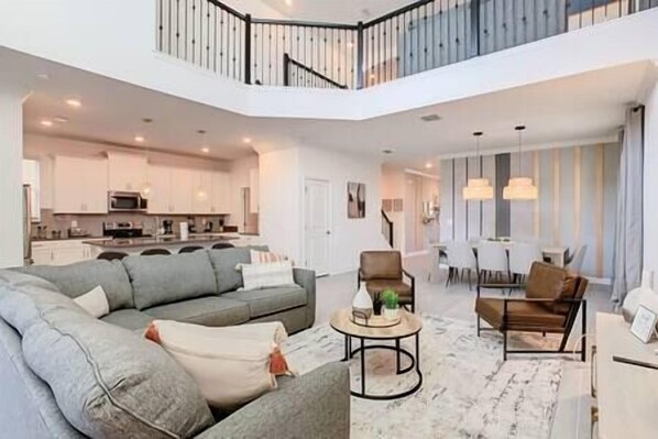 Cozy Space with TV and wide space